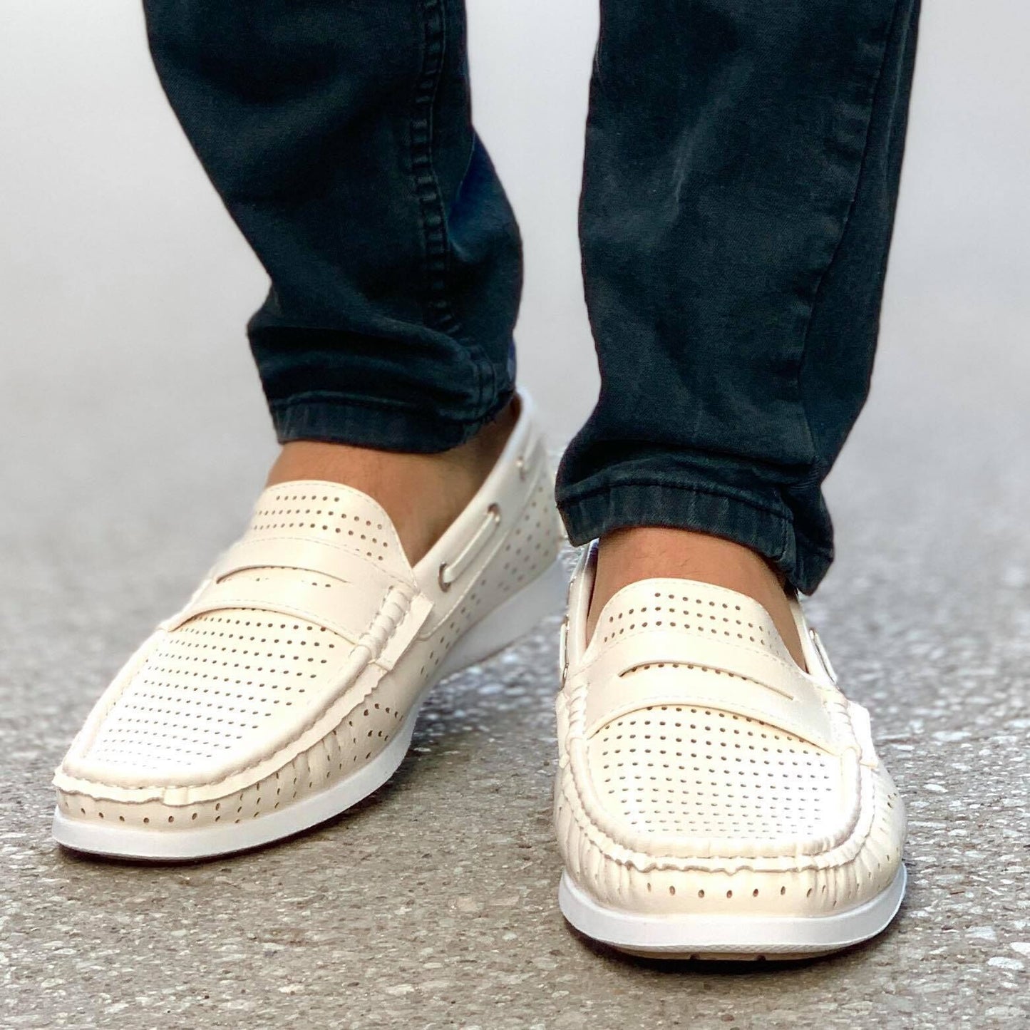 Елегантни мъжки мокасини Lauro- White