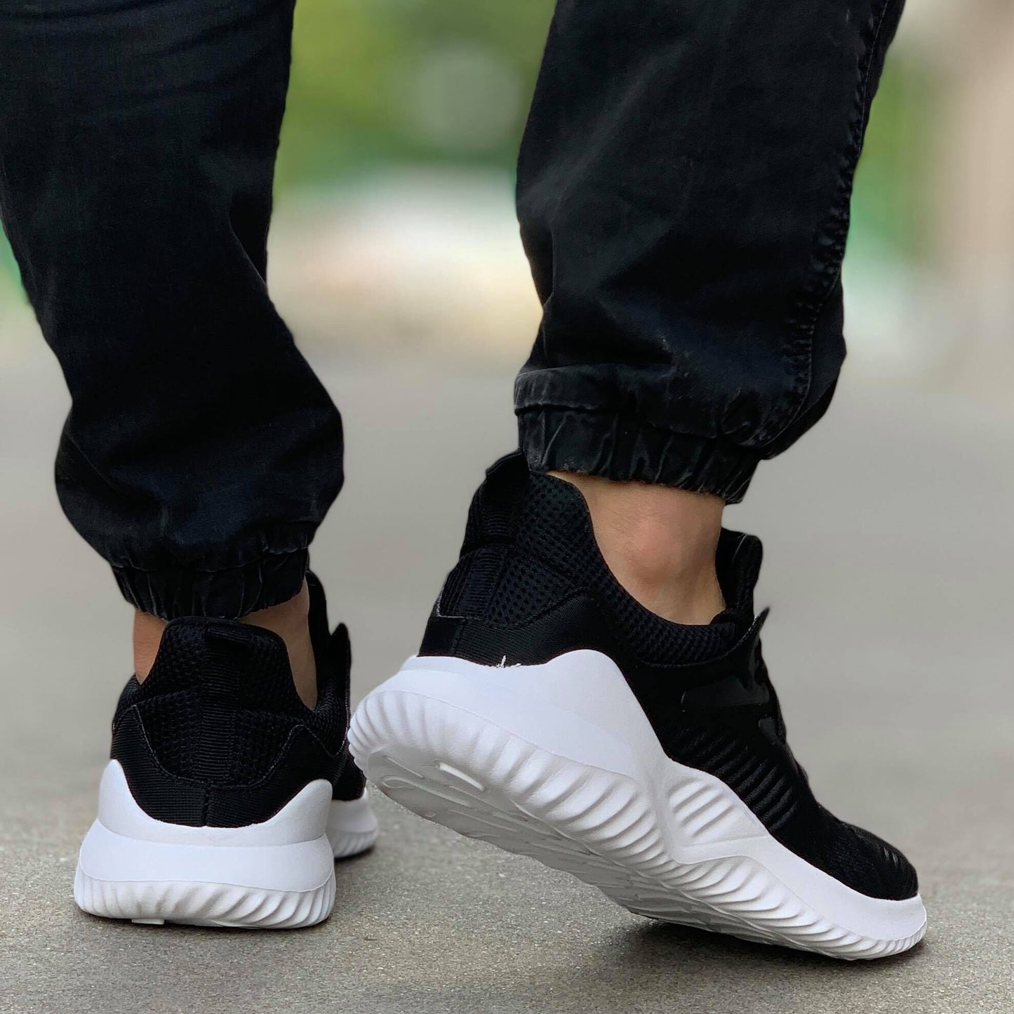 Мъжки олекотени маратонки в черен цвят - Nick - Black