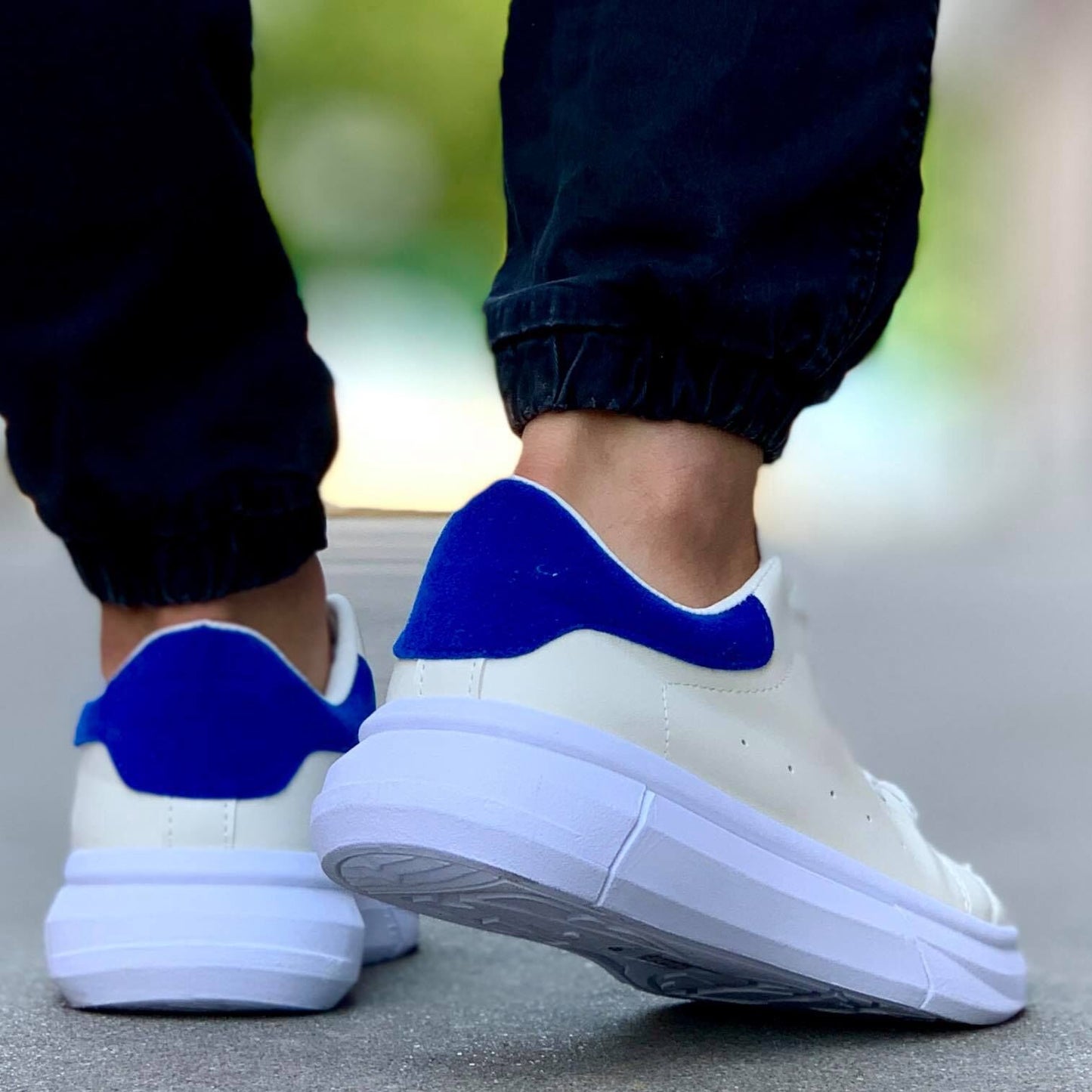 Мъжки спортни кецове в бял цвят - Mick - Blue